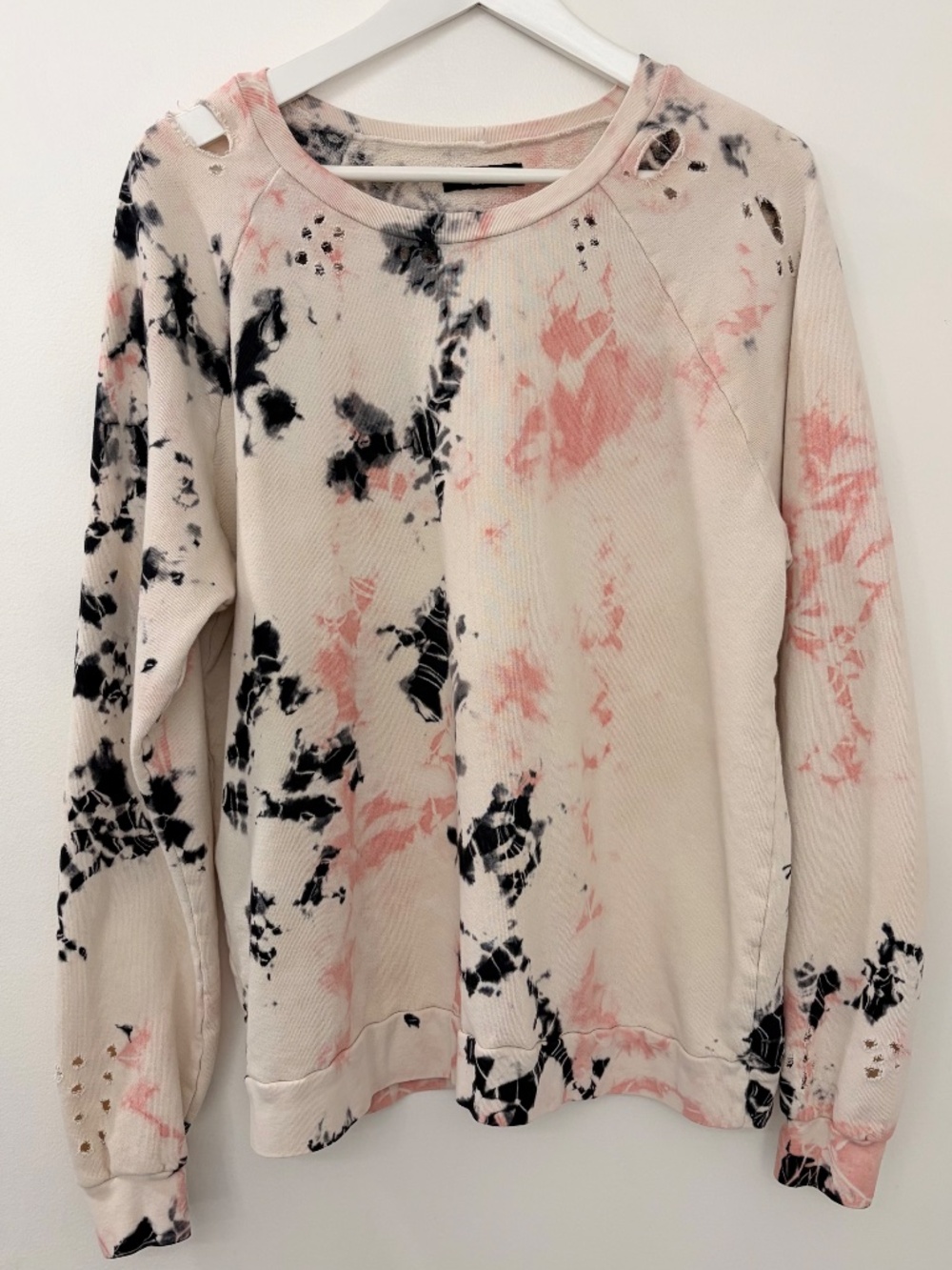 Michael Lauren Oswald Pullover is Batik Wash Size M